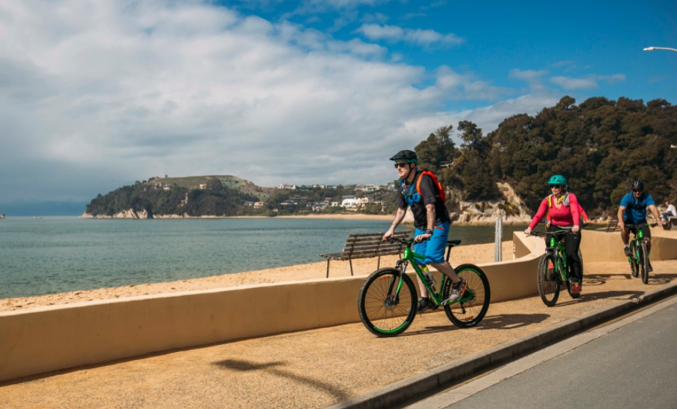 Cycling Abel Tasman